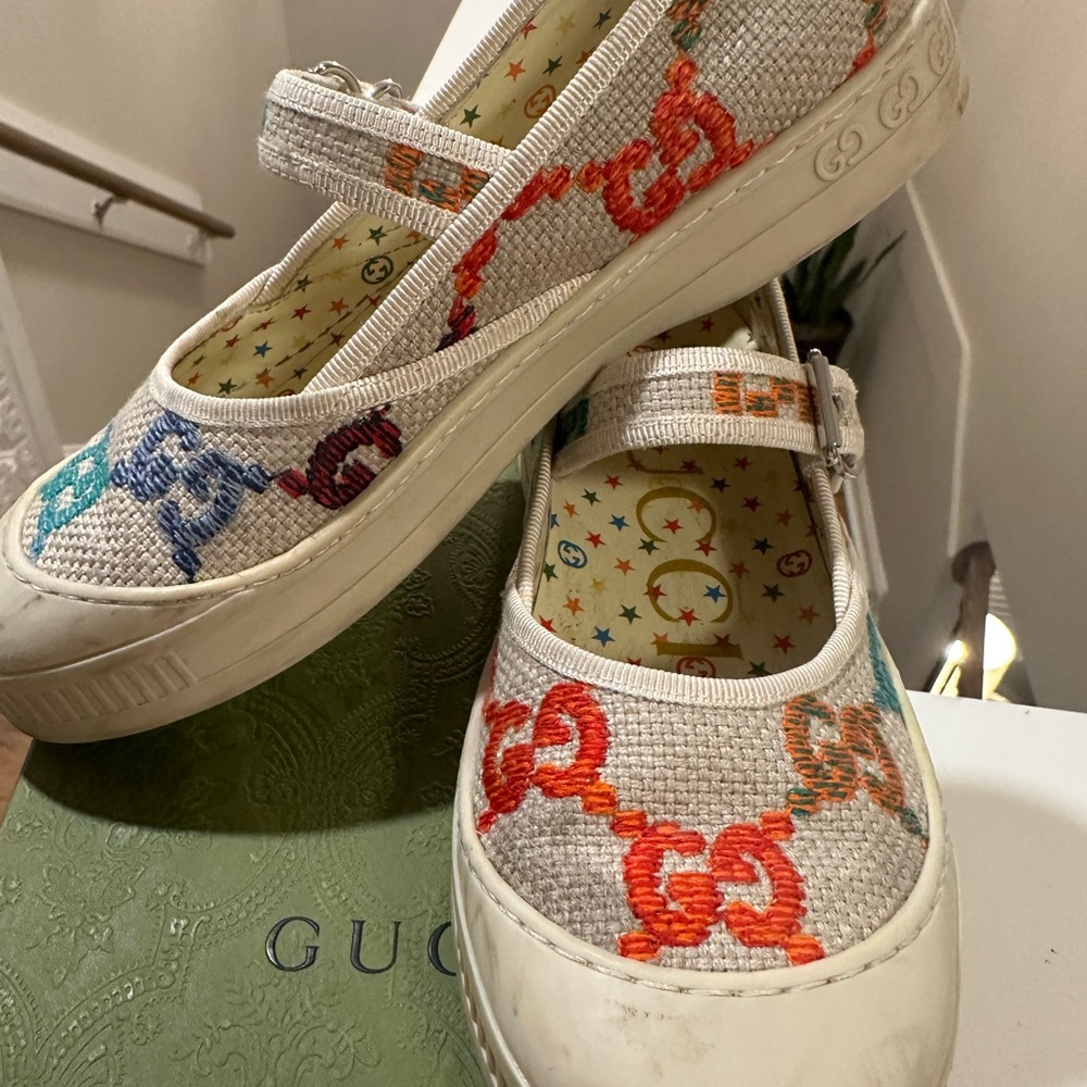 Gucci Kids Multicolor Embroidered Sneakers Girls size 33EU